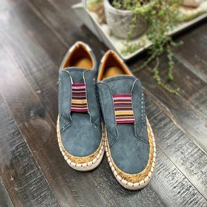 Women's Size 8.5 Faux Leather Casual Slip-on Shoes